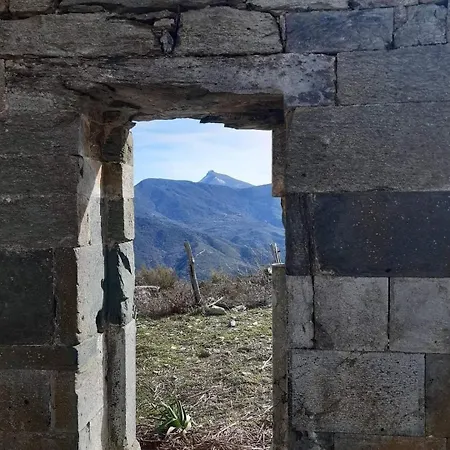 Maison De Village Avec Vue Sur Les Montagnes
