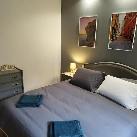 Maison De Village Avec Vue Sur Les Montagnes *